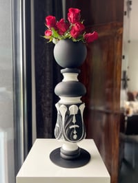 Eclat noir vase