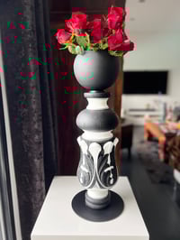 Eclat noir vase